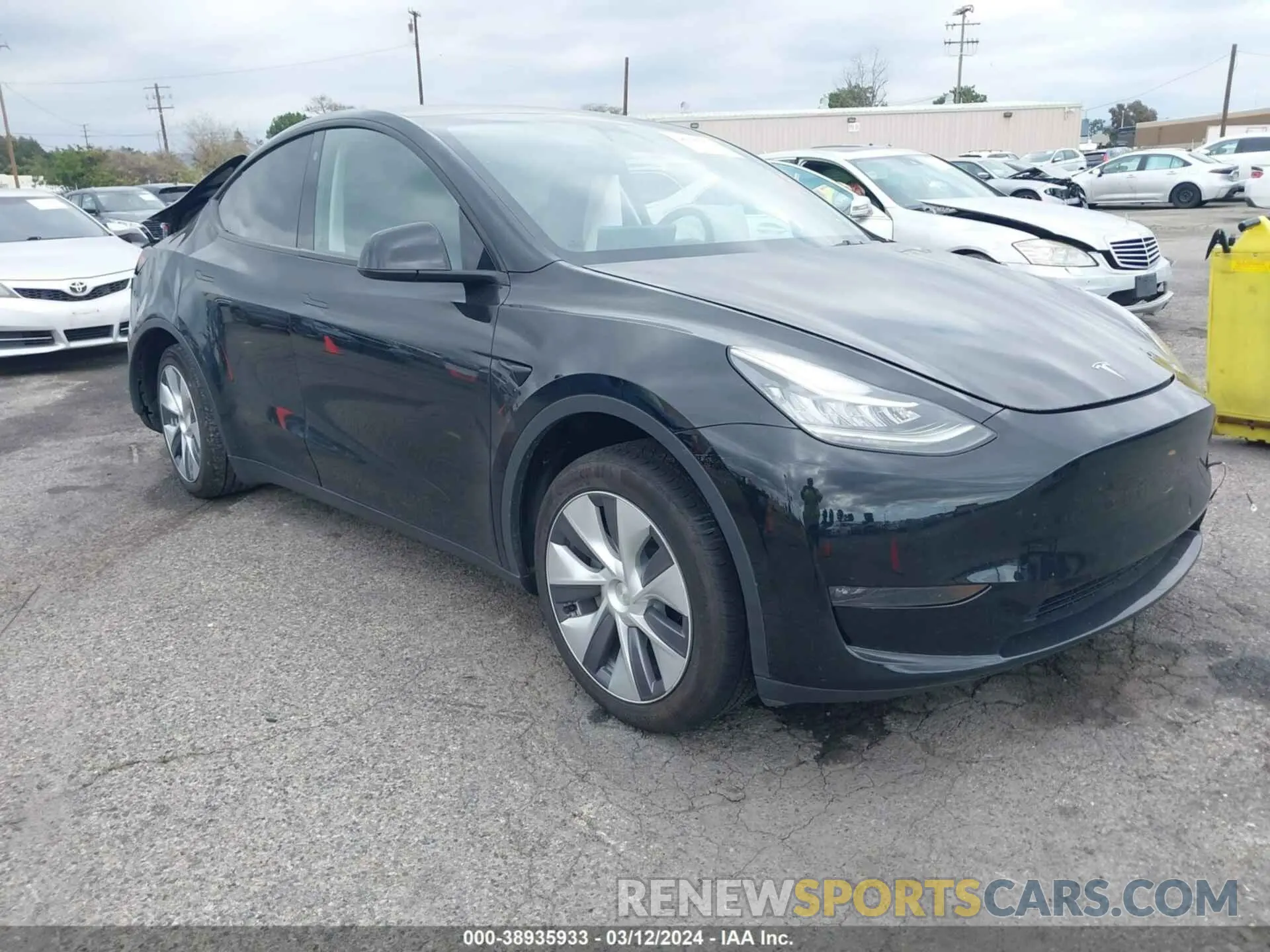 1 Photograph of a damaged car 7SAYGDEE1PA060049 TESLA MODEL Y 2023
