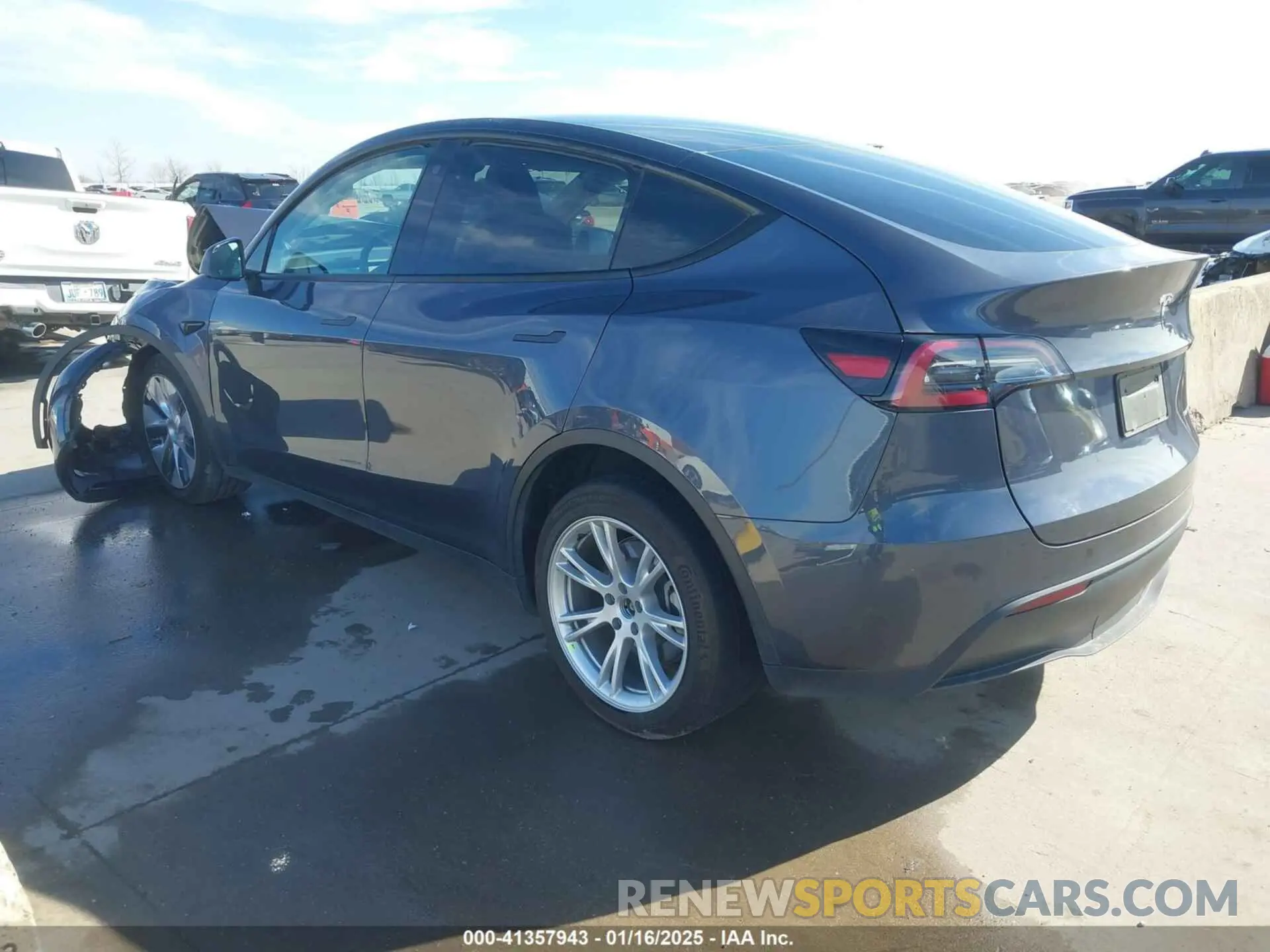 3 Photograph of a damaged car 7SAYGDEE1PA060410 TESLA MODEL Y 2023