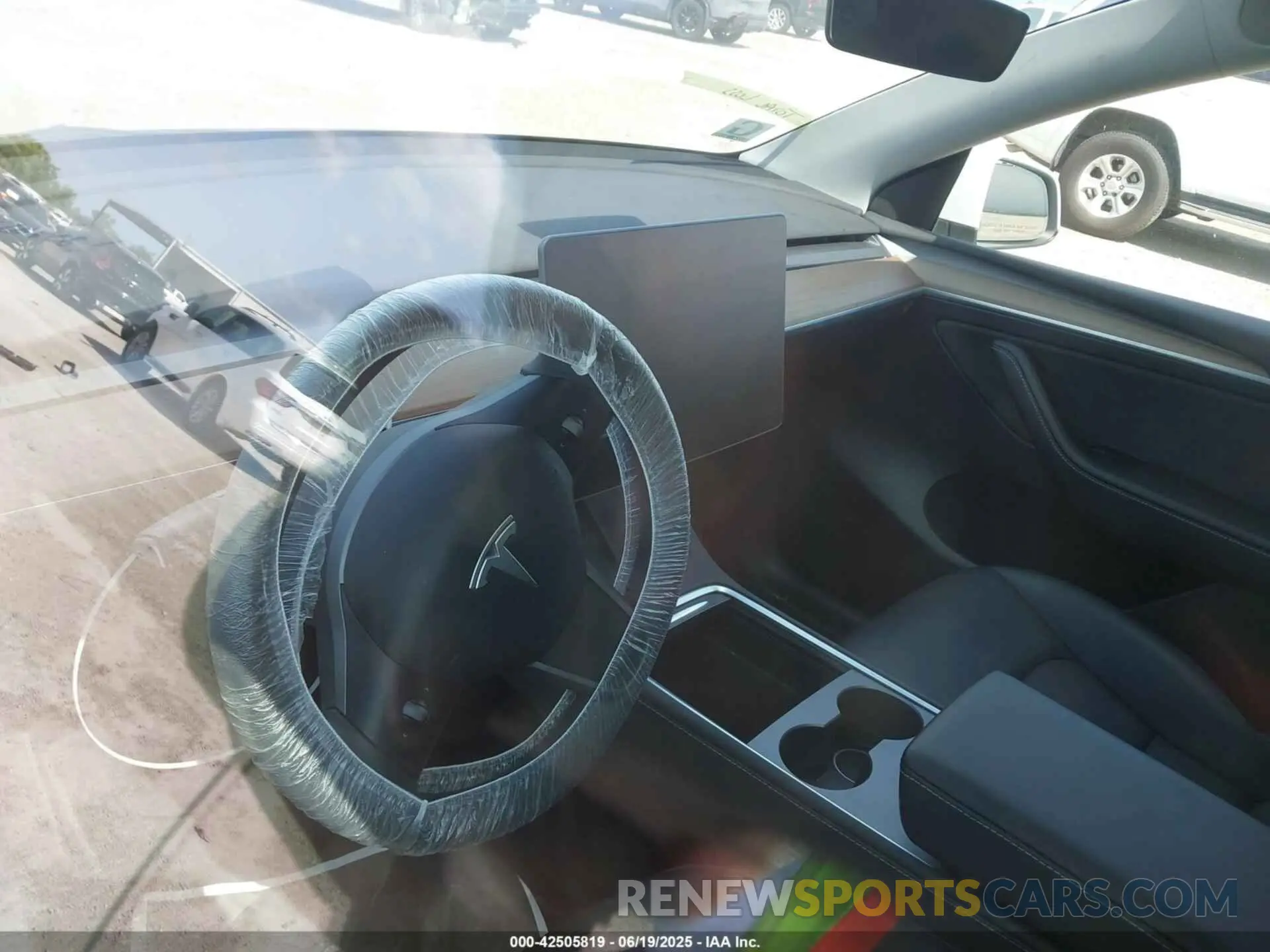 7 Фотография поврежденного автомобиля 7SAYGDEE1PA078535 TESLA MODEL Y 2023