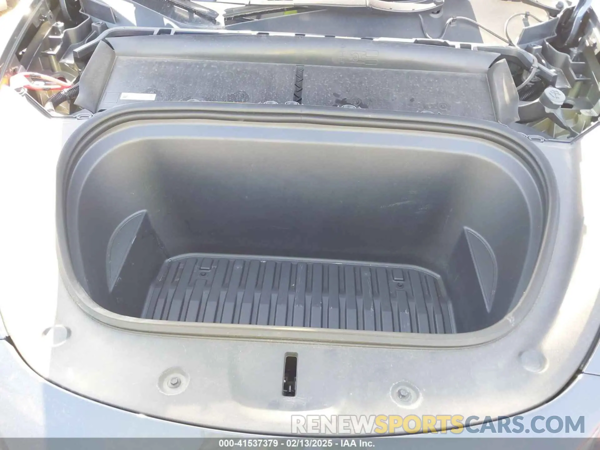 10 Фотография поврежденного автомобиля 7SAYGDEE1PA099398 TESLA MODEL Y 2023