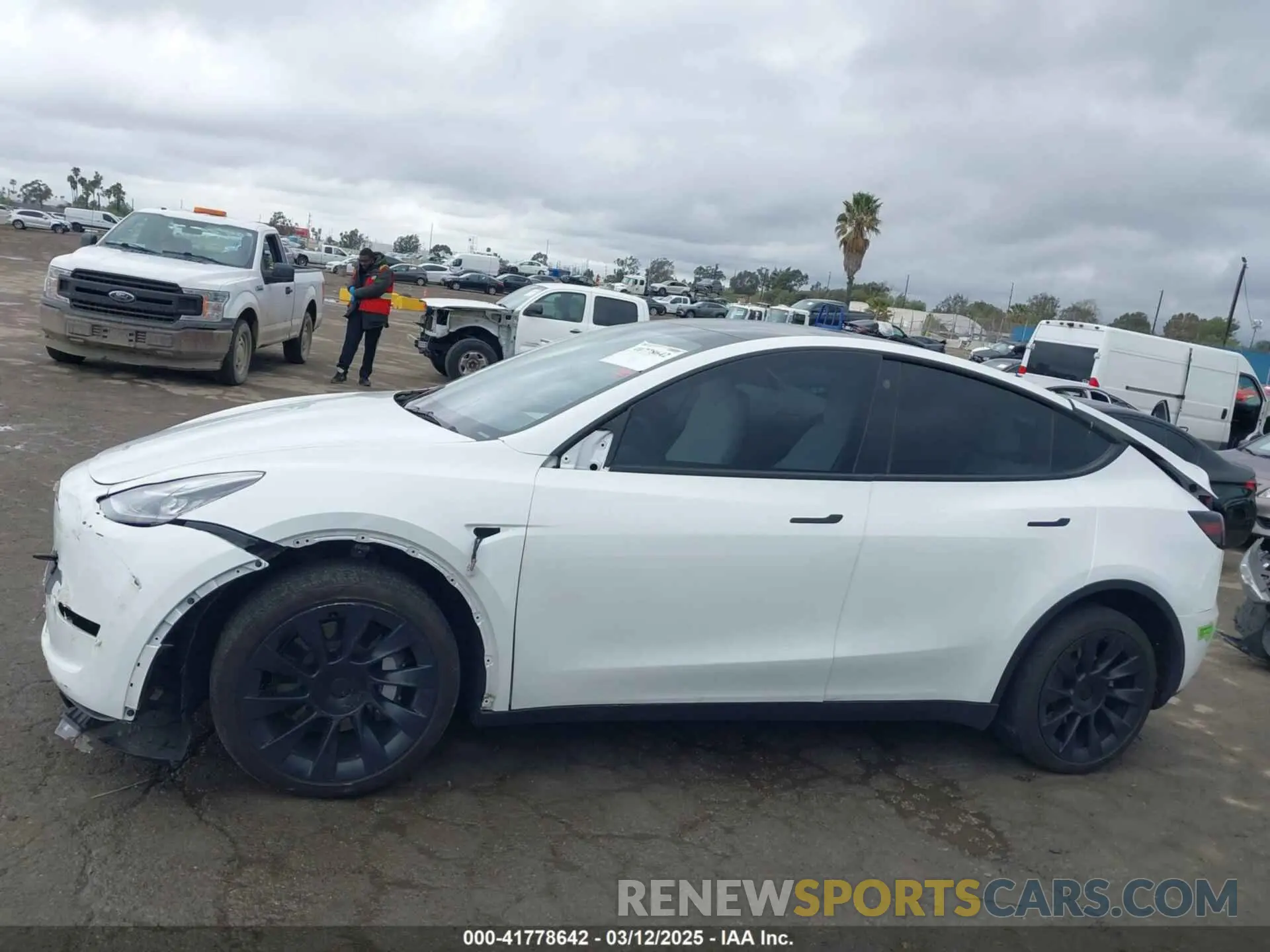 15 Фотография поврежденного автомобиля 7SAYGDEE1PA106057 TESLA MODEL Y 2023