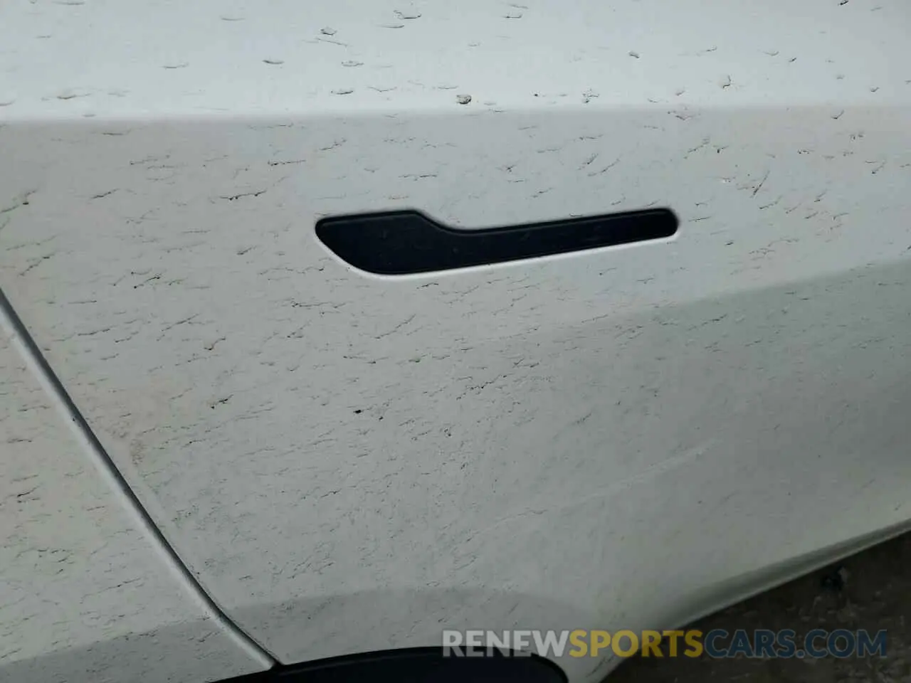 10 Photograph of a damaged car 7SAYGDEE1PA114563 TESLA MODEL Y 2023