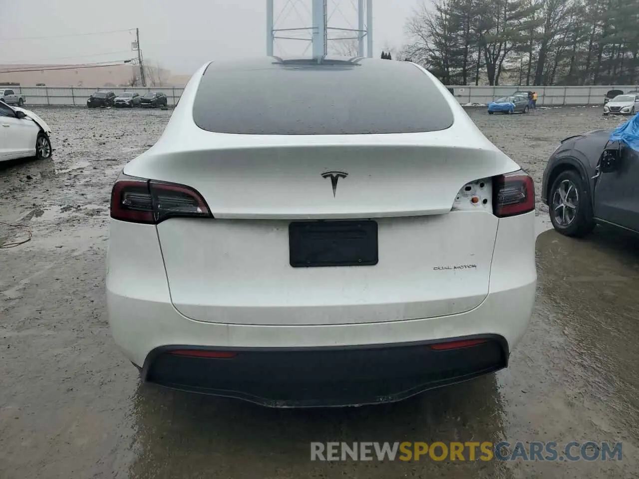 6 Photograph of a damaged car 7SAYGDEE1PA114563 TESLA MODEL Y 2023
