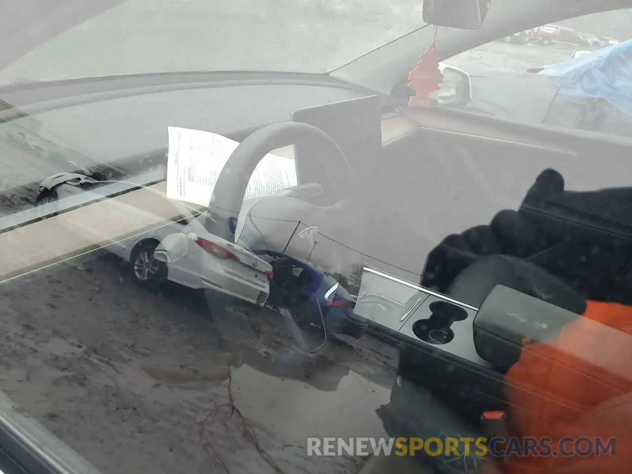 9 Photograph of a damaged car 7SAYGDEE1PA114563 TESLA MODEL Y 2023