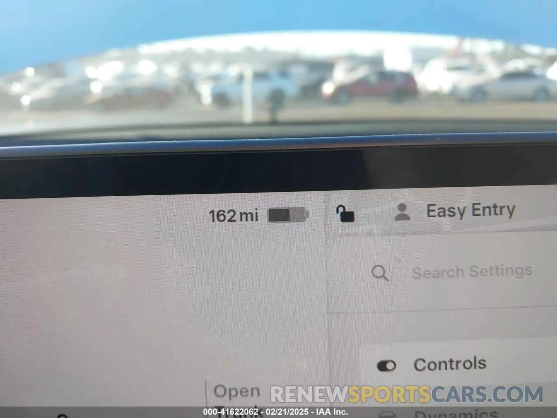 18 Photograph of a damaged car 7SAYGDEE1PA128818 TESLA MODEL Y 2023