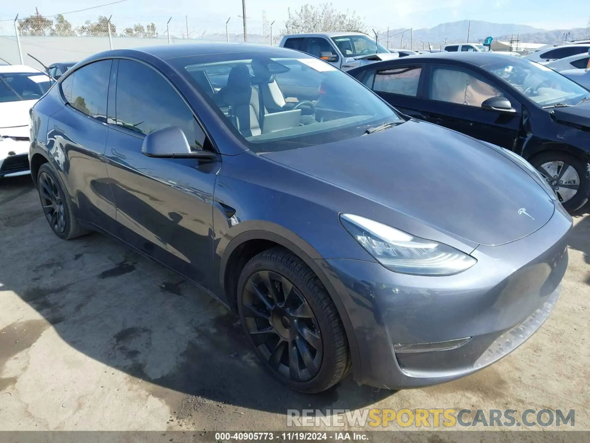 1 Photograph of a damaged car 7SAYGDEE1PA137017 TESLA MODEL Y 2023