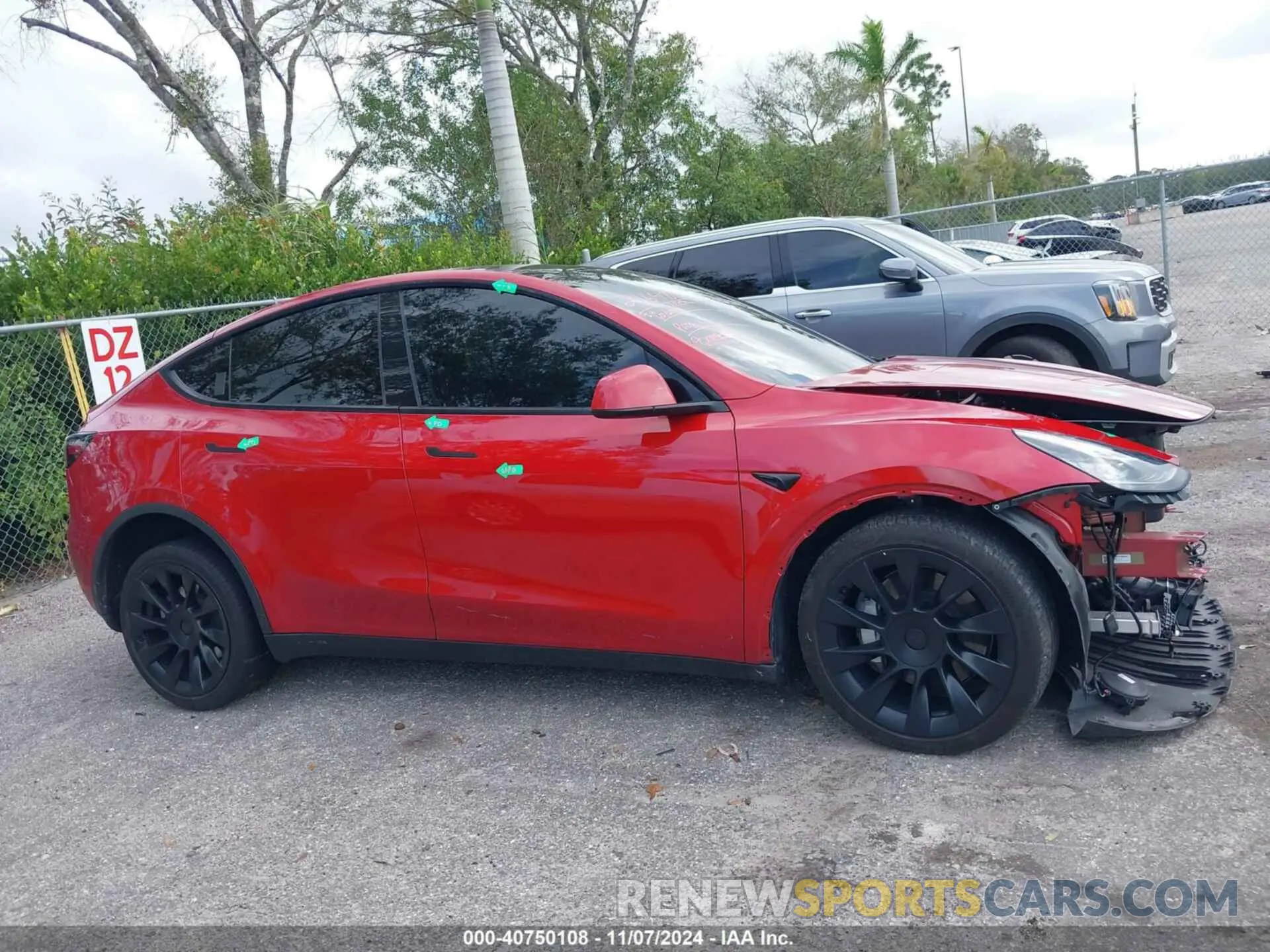 13 Photograph of a damaged car 7SAYGDEE1PA146297 TESLA MODEL Y 2023