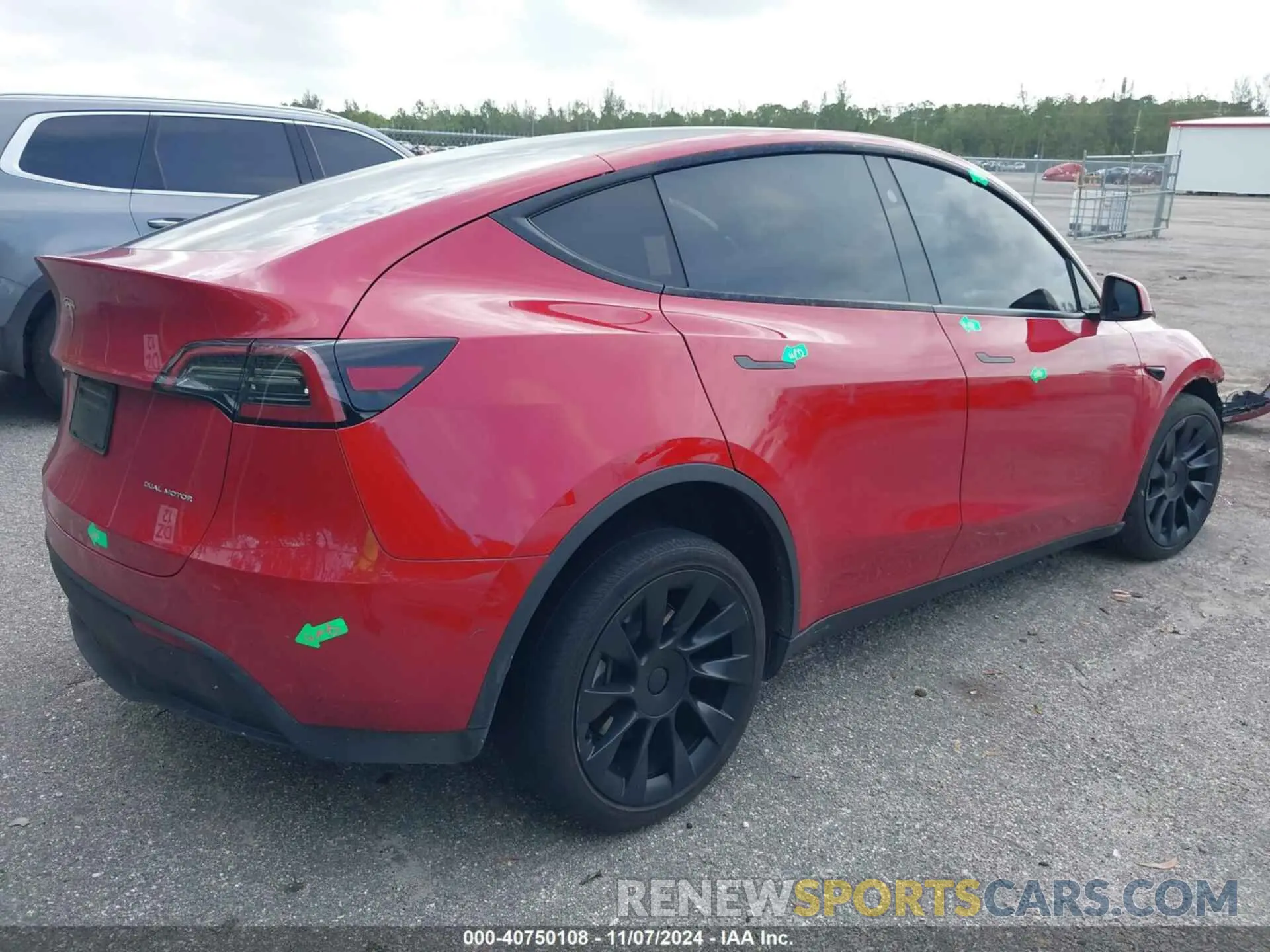 4 Photograph of a damaged car 7SAYGDEE1PA146297 TESLA MODEL Y 2023