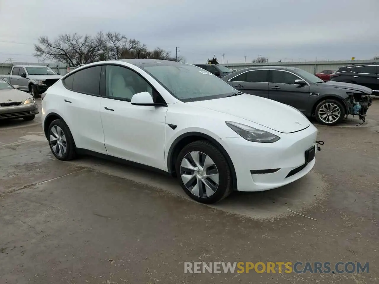 4 Фотография поврежденного автомобиля 7SAYGDEE1PA160314 TESLA MODEL Y 2023