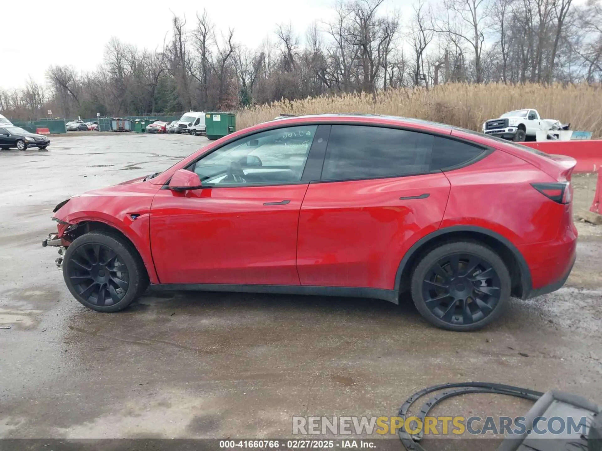 15 Photograph of a damaged car 7SAYGDEE1PA169031 TESLA MODEL Y 2023