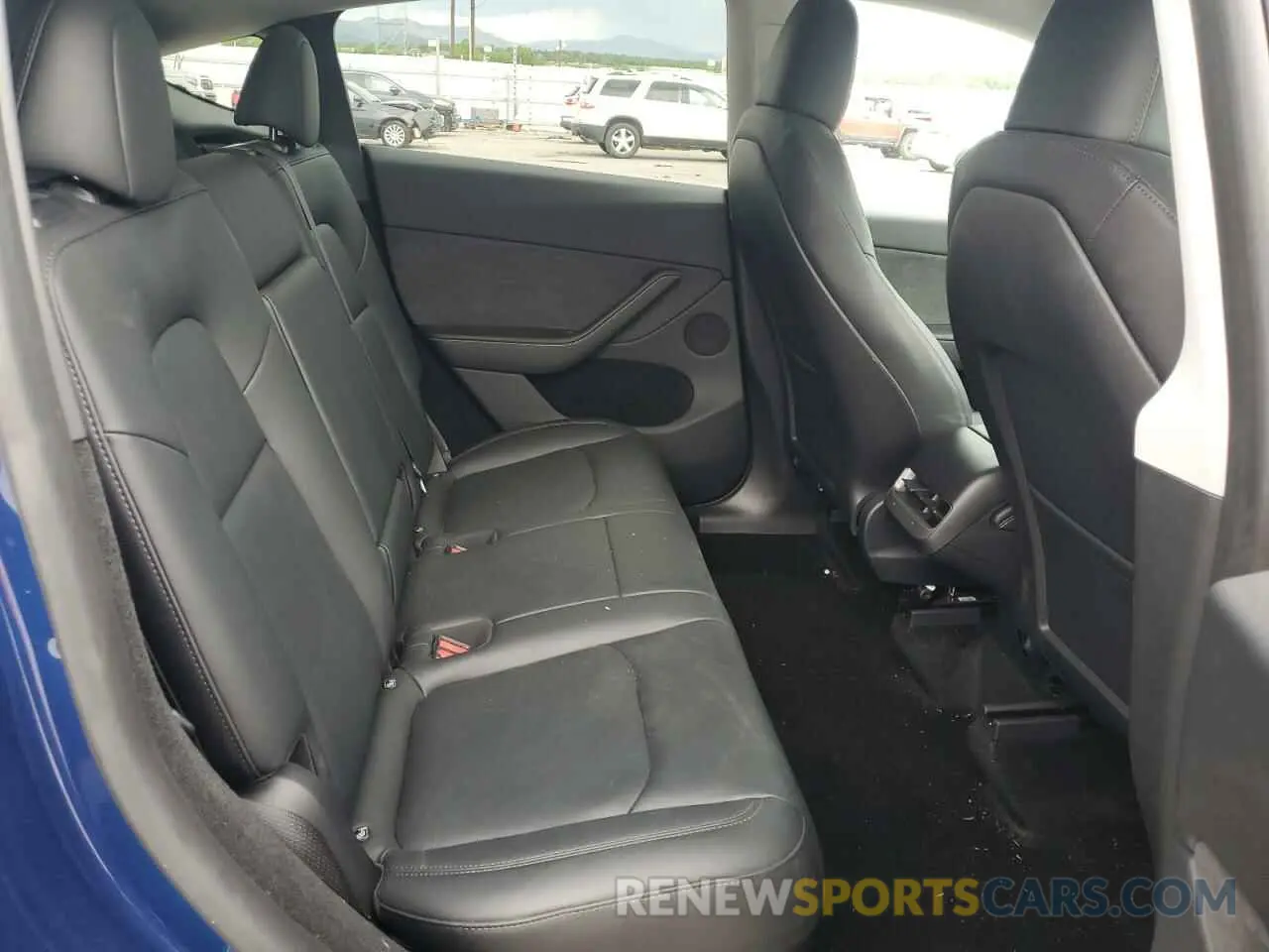 11 Photograph of a damaged car 7SAYGDEE1PA174035 TESLA MODEL Y 2023