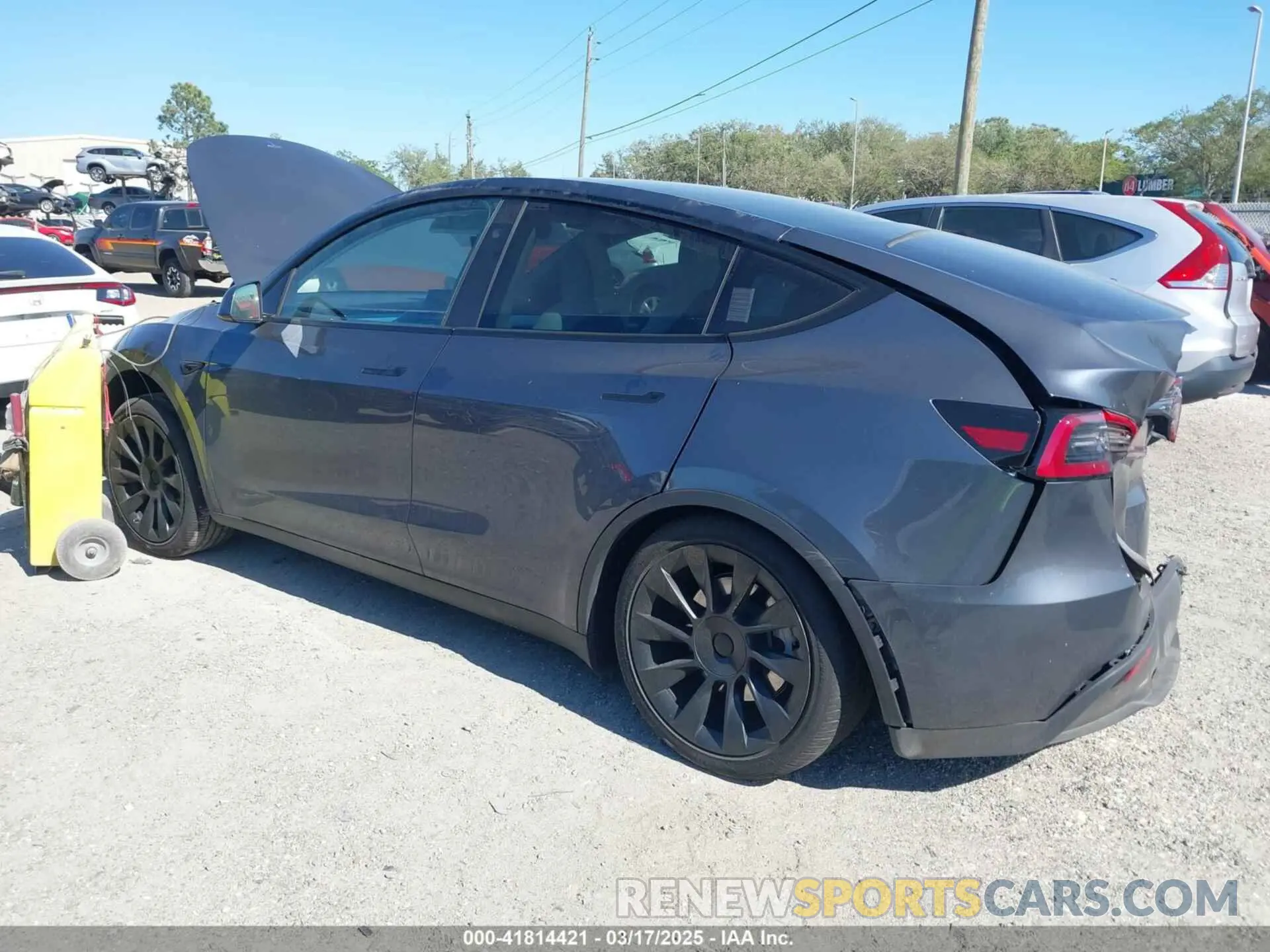 3 Фотография поврежденного автомобиля 7SAYGDEE1PA203937 TESLA MODEL Y 2023