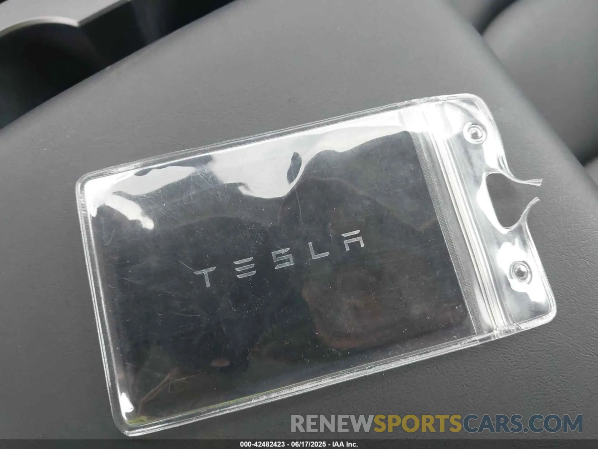 11 Фотография поврежденного автомобиля 7SAYGDEE1PF610661 TESLA MODEL Y 2023