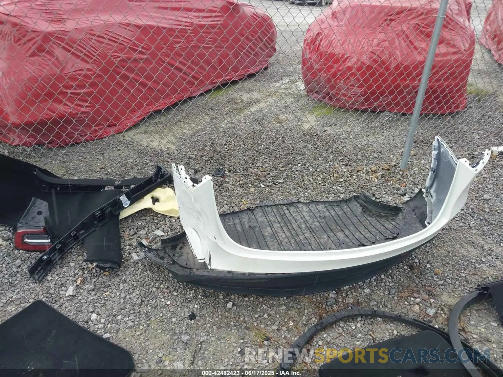 12 Фотография поврежденного автомобиля 7SAYGDEE1PF610661 TESLA MODEL Y 2023