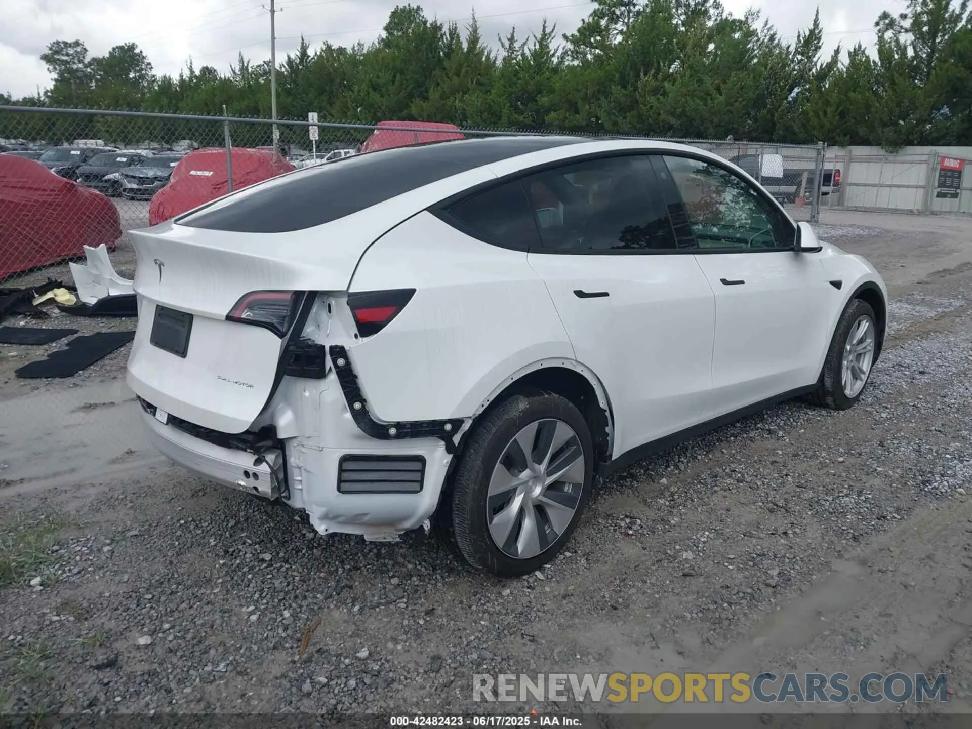 4 Фотография поврежденного автомобиля 7SAYGDEE1PF610661 TESLA MODEL Y 2023