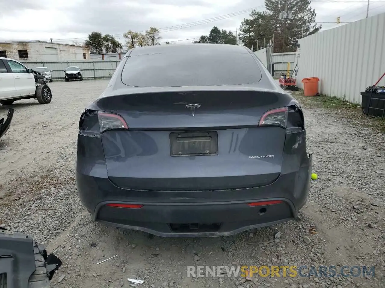 6 Photograph of a damaged car 7SAYGDEE1PF614001 TESLA MODEL Y 2023