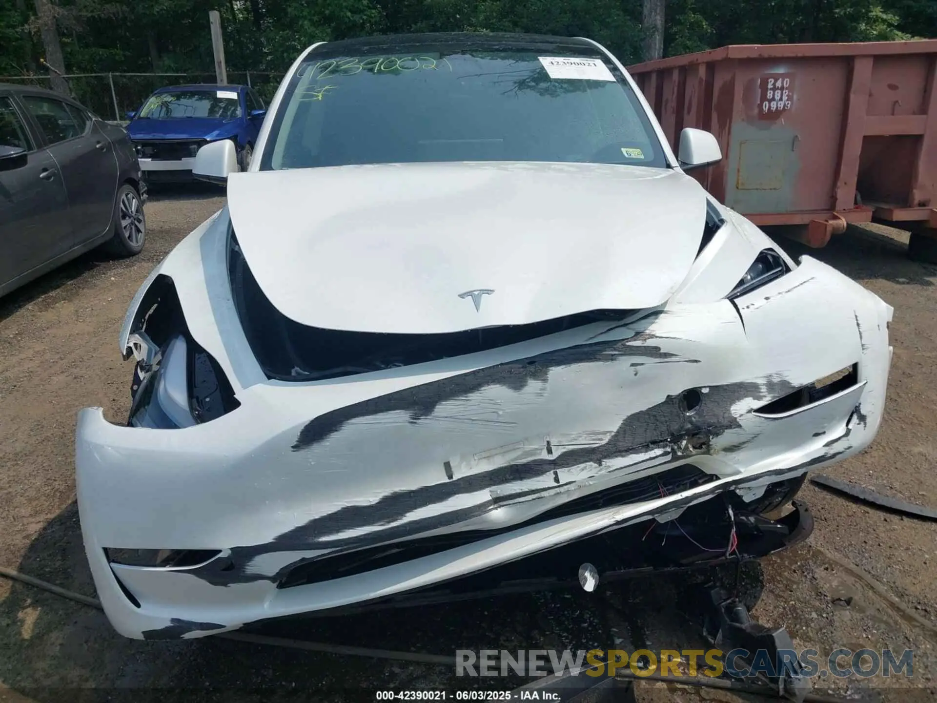 11 Photograph of a damaged car 7SAYGDEE1PF647564 TESLA MODEL Y 2023