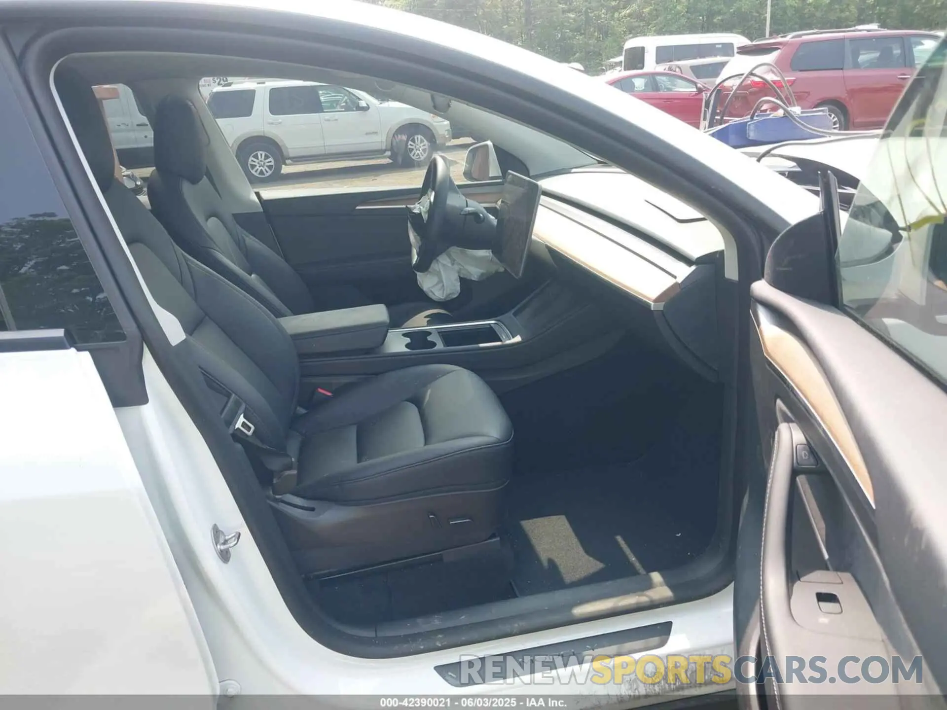 5 Photograph of a damaged car 7SAYGDEE1PF647564 TESLA MODEL Y 2023