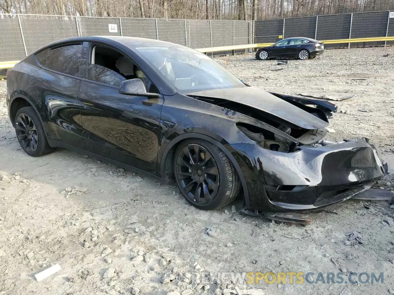 4 Фотография поврежденного автомобиля 7SAYGDEE1PF693055 TESLA MODEL Y 2023