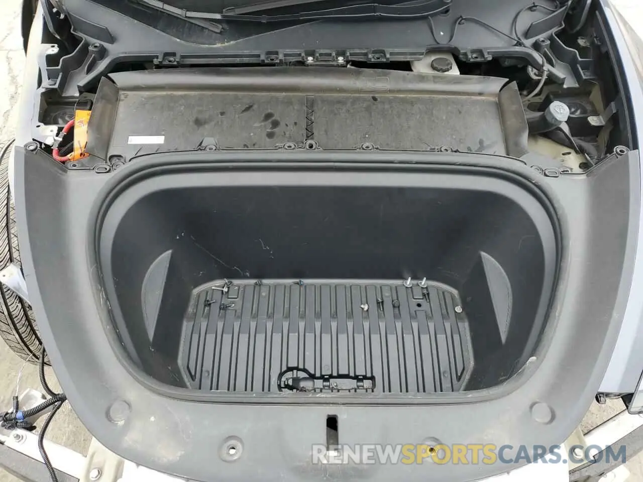 11 Photograph of a damaged car 7SAYGDEE1PF753688 TESLA MODEL Y 2023