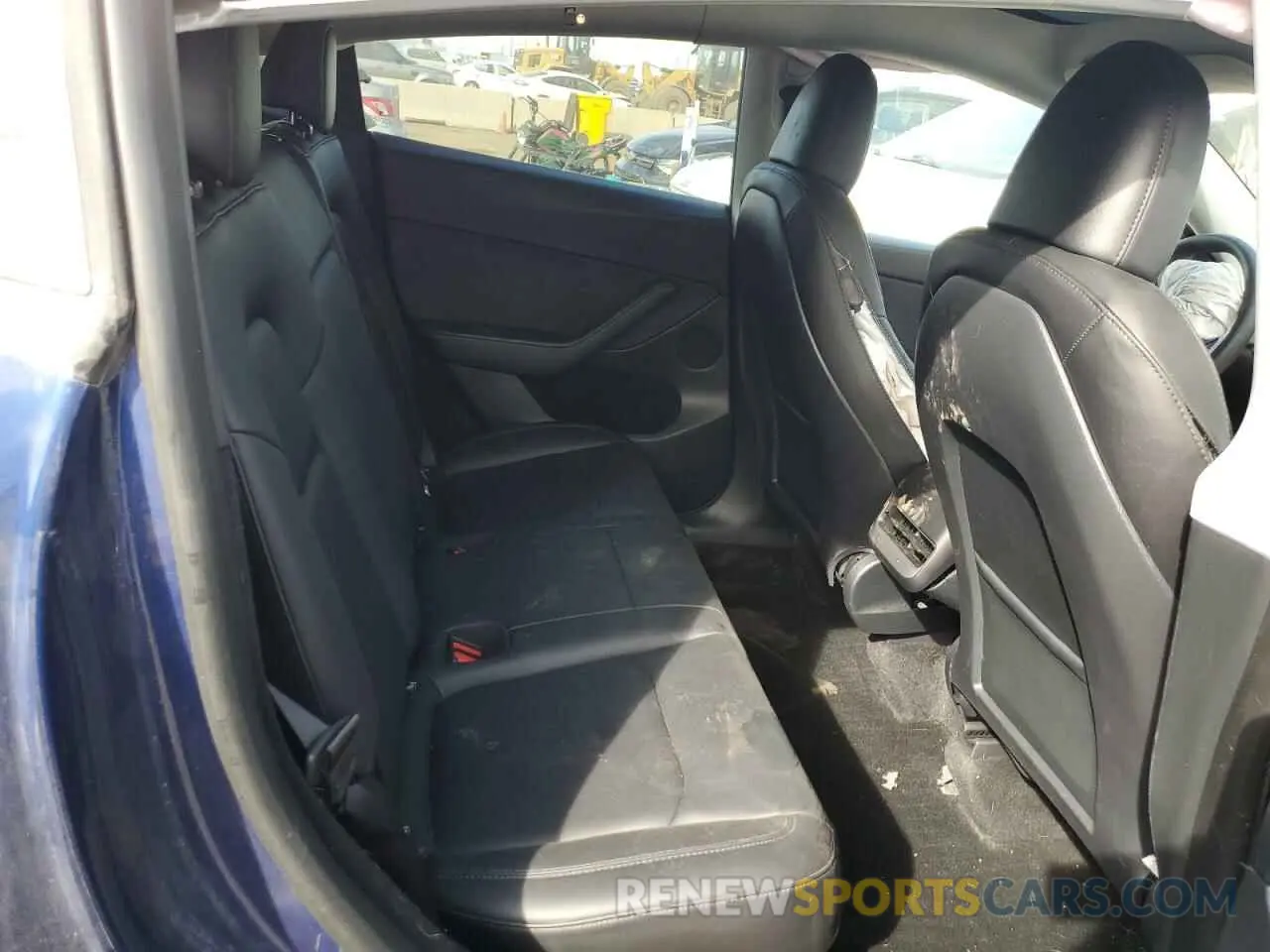 11 Photograph of a damaged car 7SAYGDEE1PF761483 TESLA MODEL Y 2023