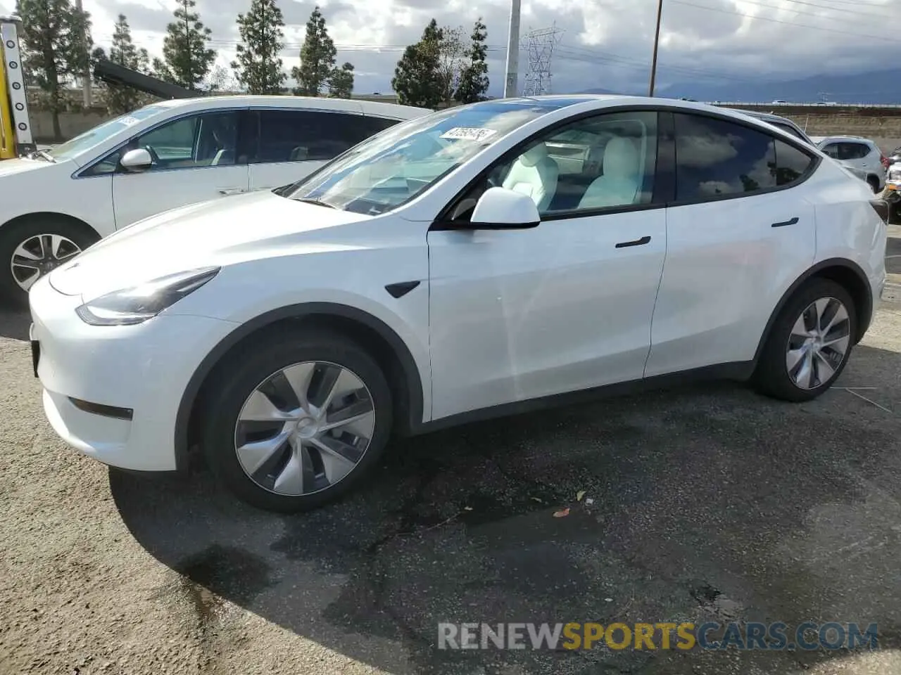 1 Фотография поврежденного автомобиля 7SAYGDEE1PF800458 TESLA MODEL Y 2023