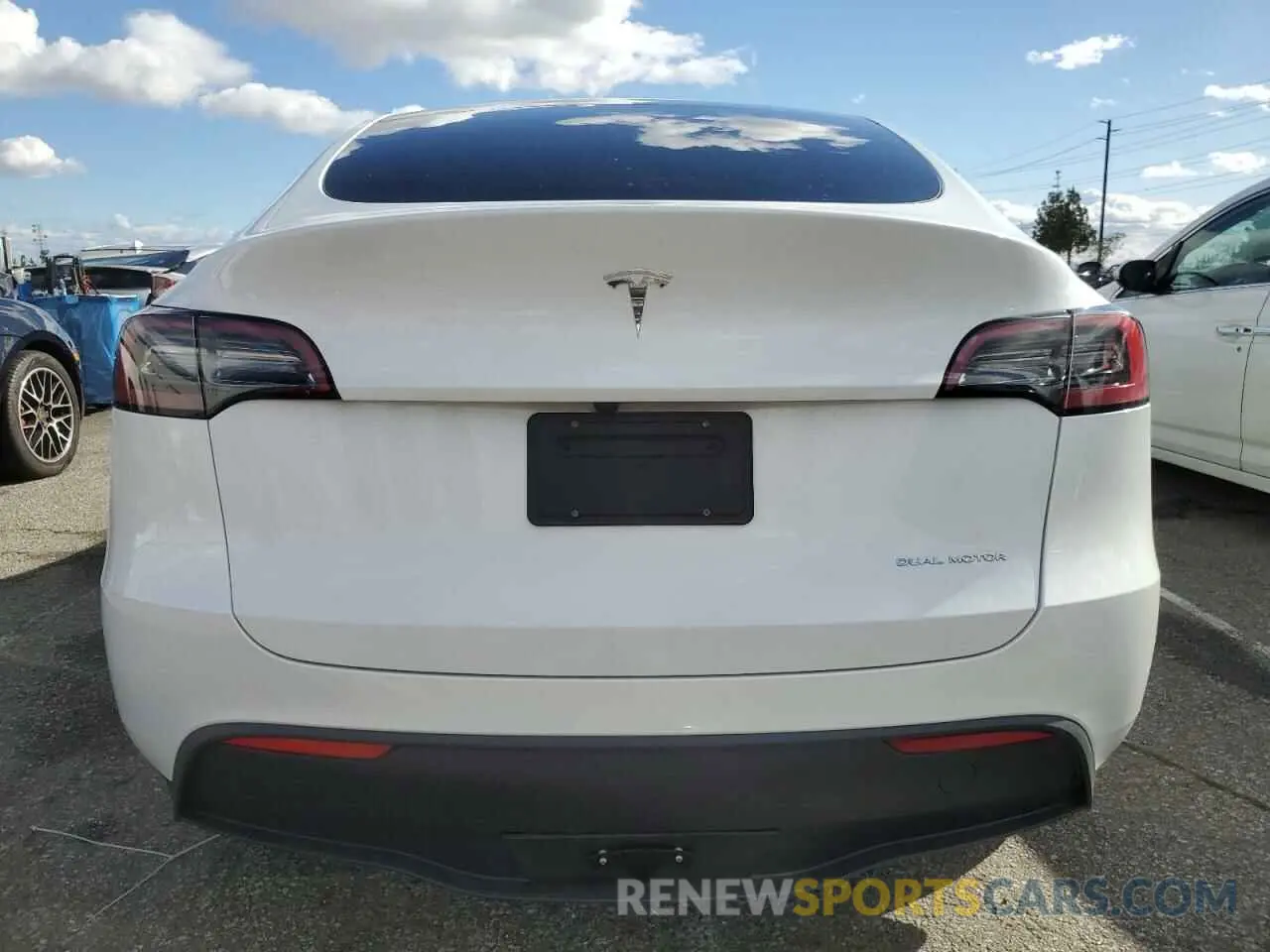 6 Фотография поврежденного автомобиля 7SAYGDEE1PF800458 TESLA MODEL Y 2023