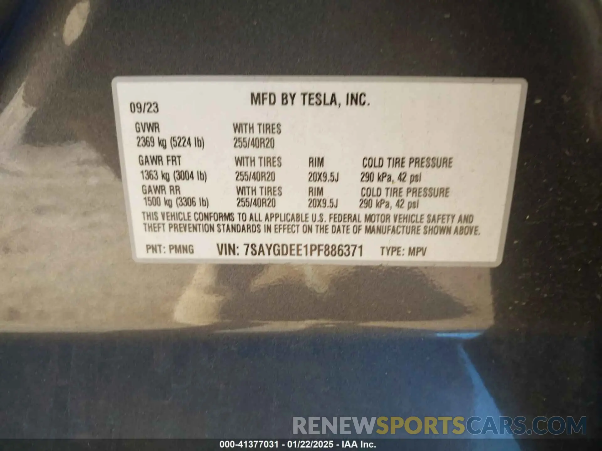 9 Photograph of a damaged car 7SAYGDEE1PF886371 TESLA MODEL Y 2023