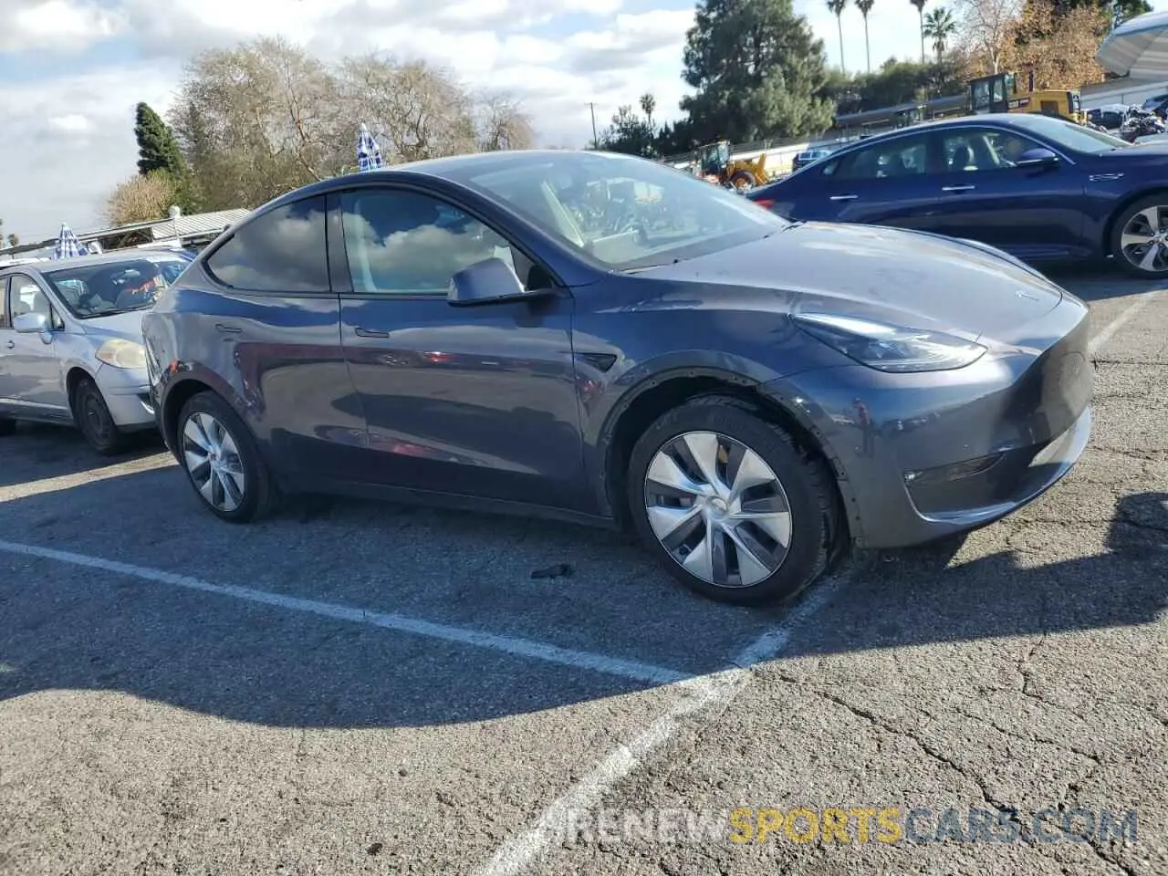 4 Photograph of a damaged car 7SAYGDEE1PF901211 TESLA MODEL Y 2023