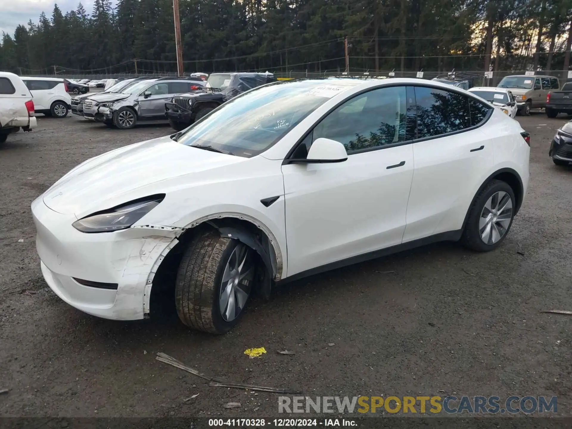 2 Photograph of a damaged car 7SAYGDEE1PF910832 TESLA MODEL Y 2023