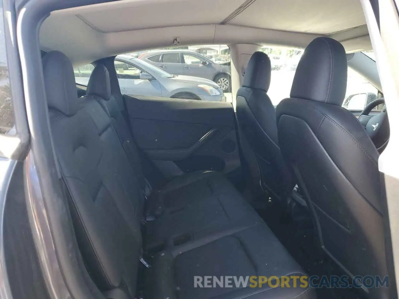 11 Photograph of a damaged car 7SAYGDEE1PF918431 TESLA MODEL Y 2023