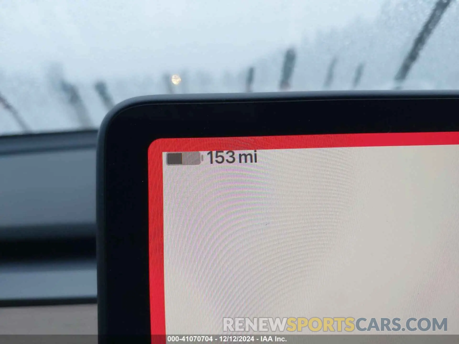 18 Photograph of a damaged car 7SAYGDEE1PF966222 TESLA MODEL Y 2023