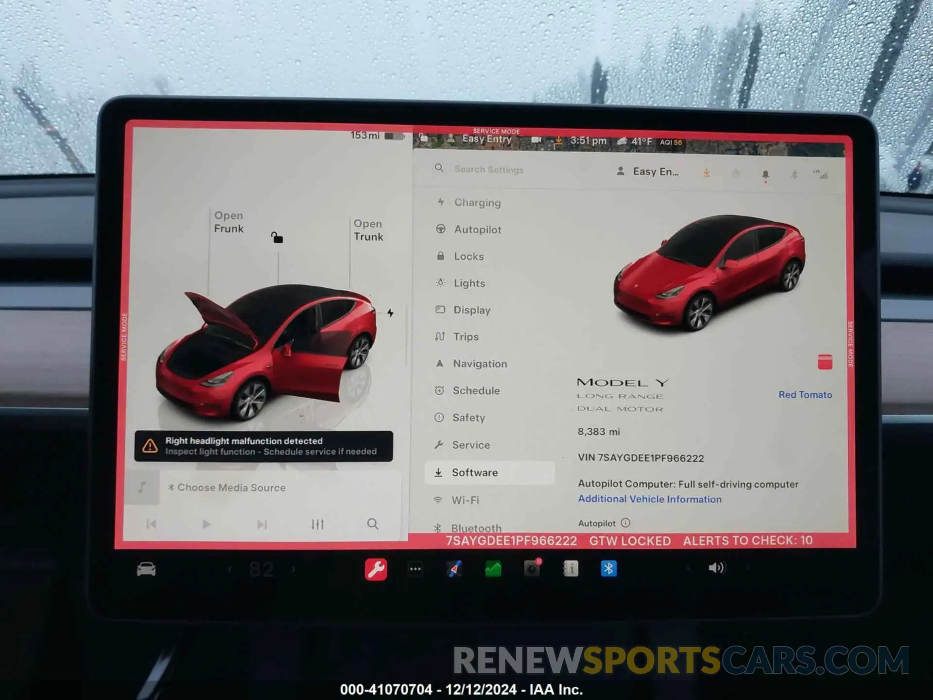 19 Photograph of a damaged car 7SAYGDEE1PF966222 TESLA MODEL Y 2023