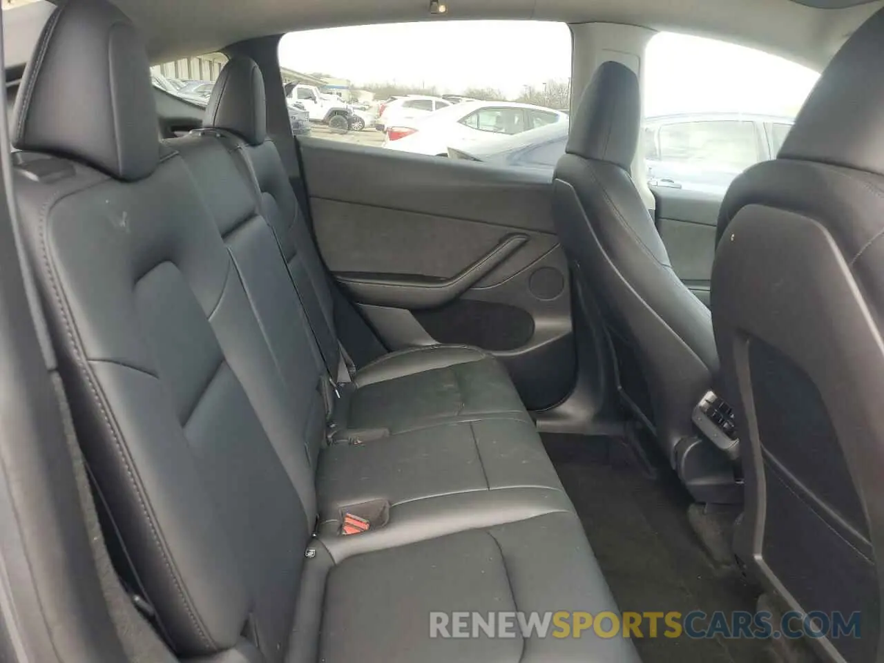 10 Photograph of a damaged car 7SAYGDEE2PA024693 TESLA MODEL Y 2023