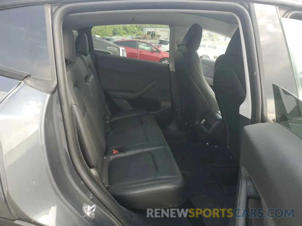 10 Photograph of a damaged car 7SAYGDEE2PA041350 TESLA MODEL Y 2023