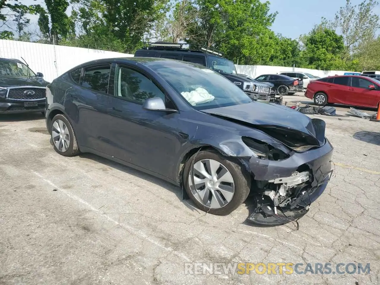 4 Photograph of a damaged car 7SAYGDEE2PA041350 TESLA MODEL Y 2023