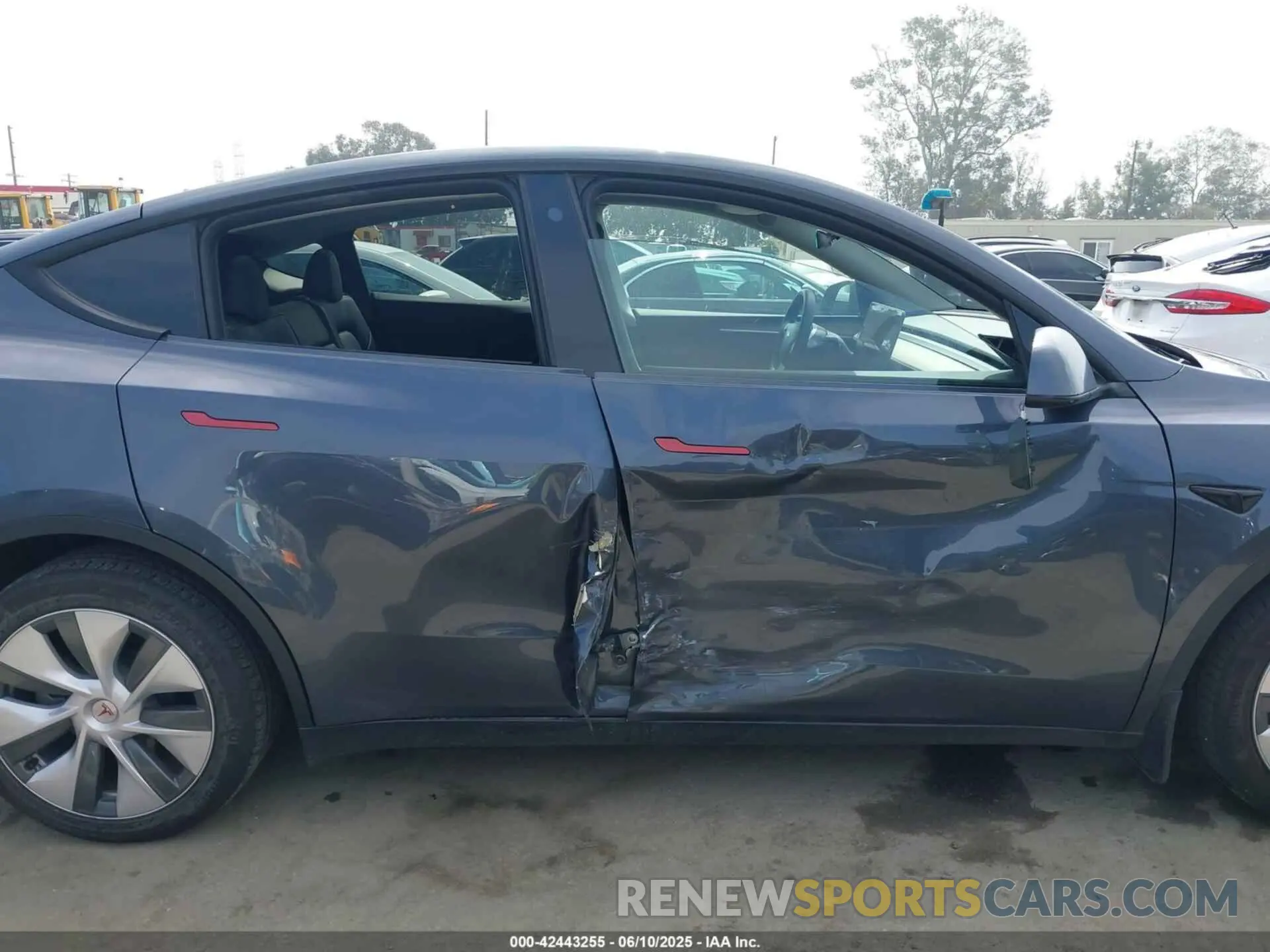 14 Фотография поврежденного автомобиля 7SAYGDEE2PA042496 TESLA MODEL Y 2023