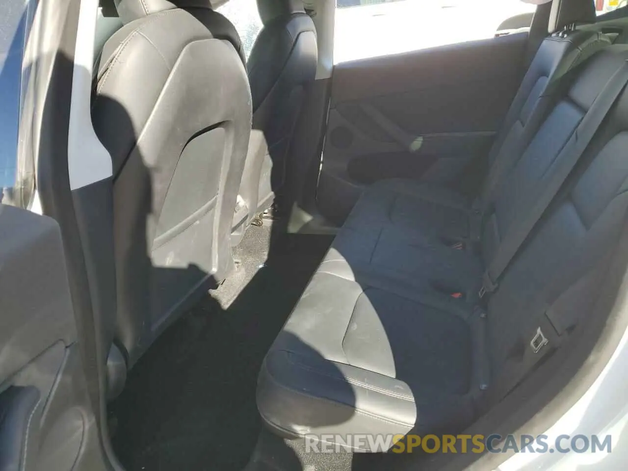 11 Photograph of a damaged car 7SAYGDEE2PA080309 TESLA MODEL Y 2023