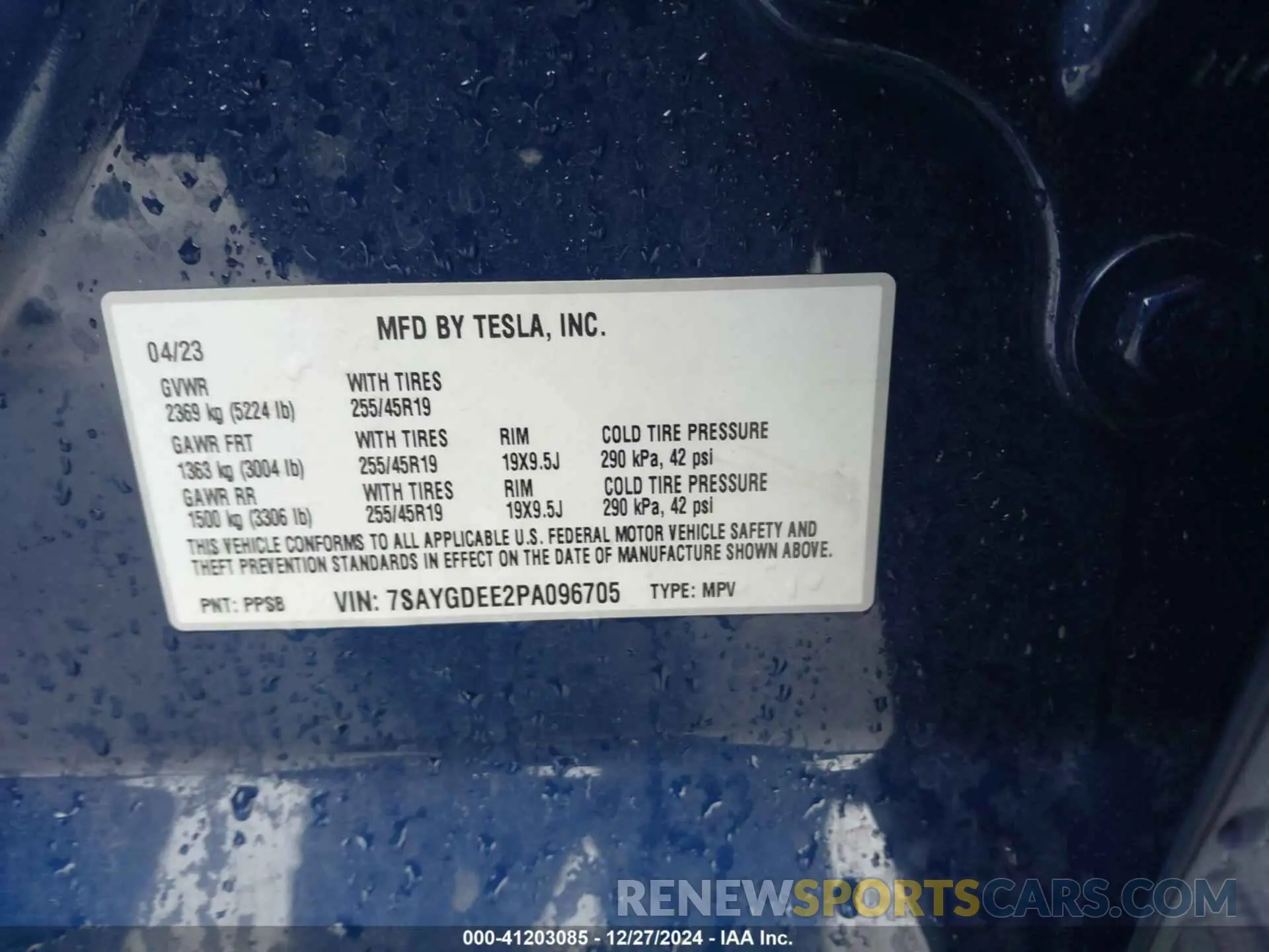 9 Photograph of a damaged car 7SAYGDEE2PA096705 TESLA MODEL Y 2023