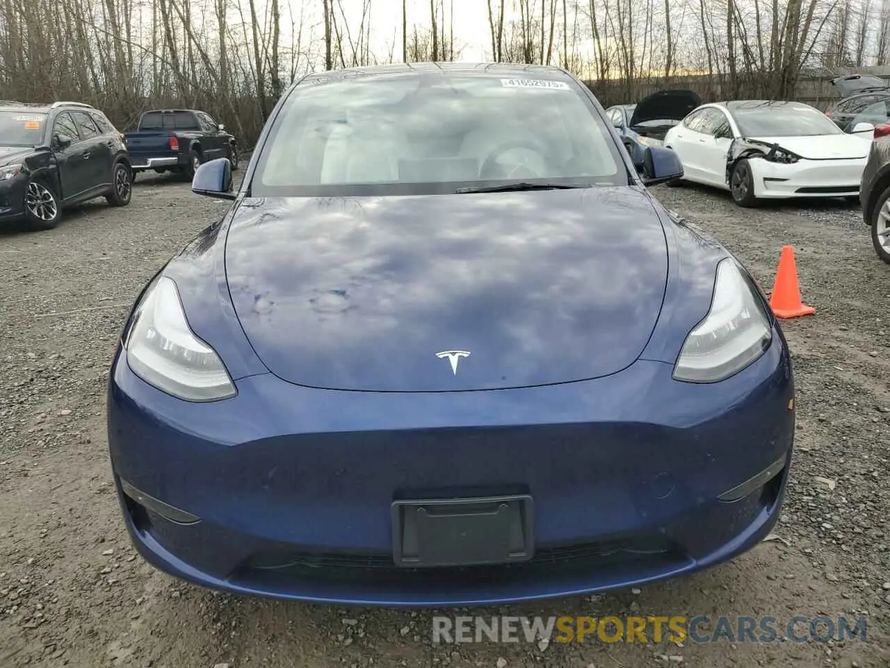 5 Photograph of a damaged car 7SAYGDEE2PA102275 TESLA MODEL Y 2023