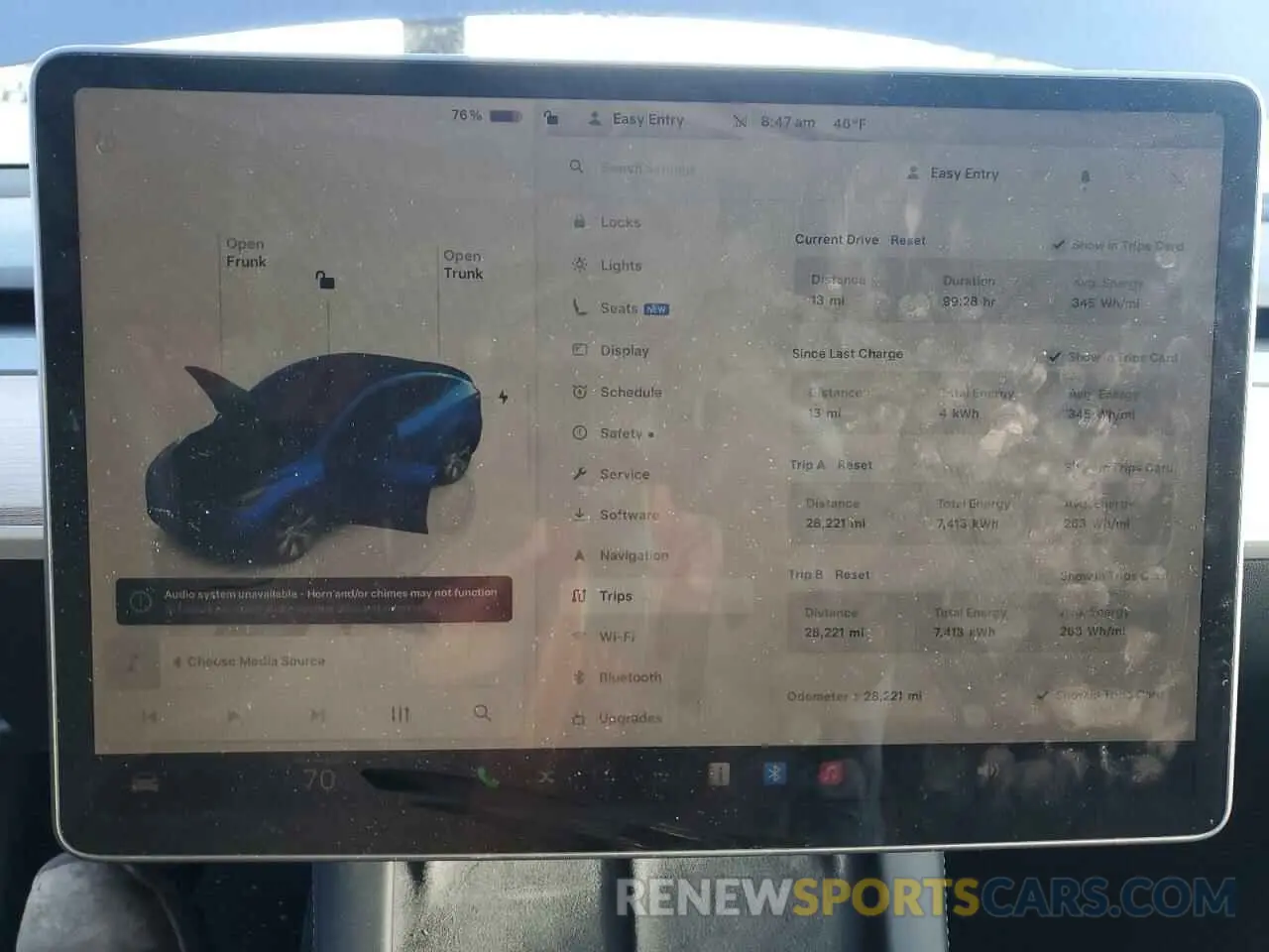 9 Photograph of a damaged car 7SAYGDEE2PA103619 TESLA MODEL Y 2023