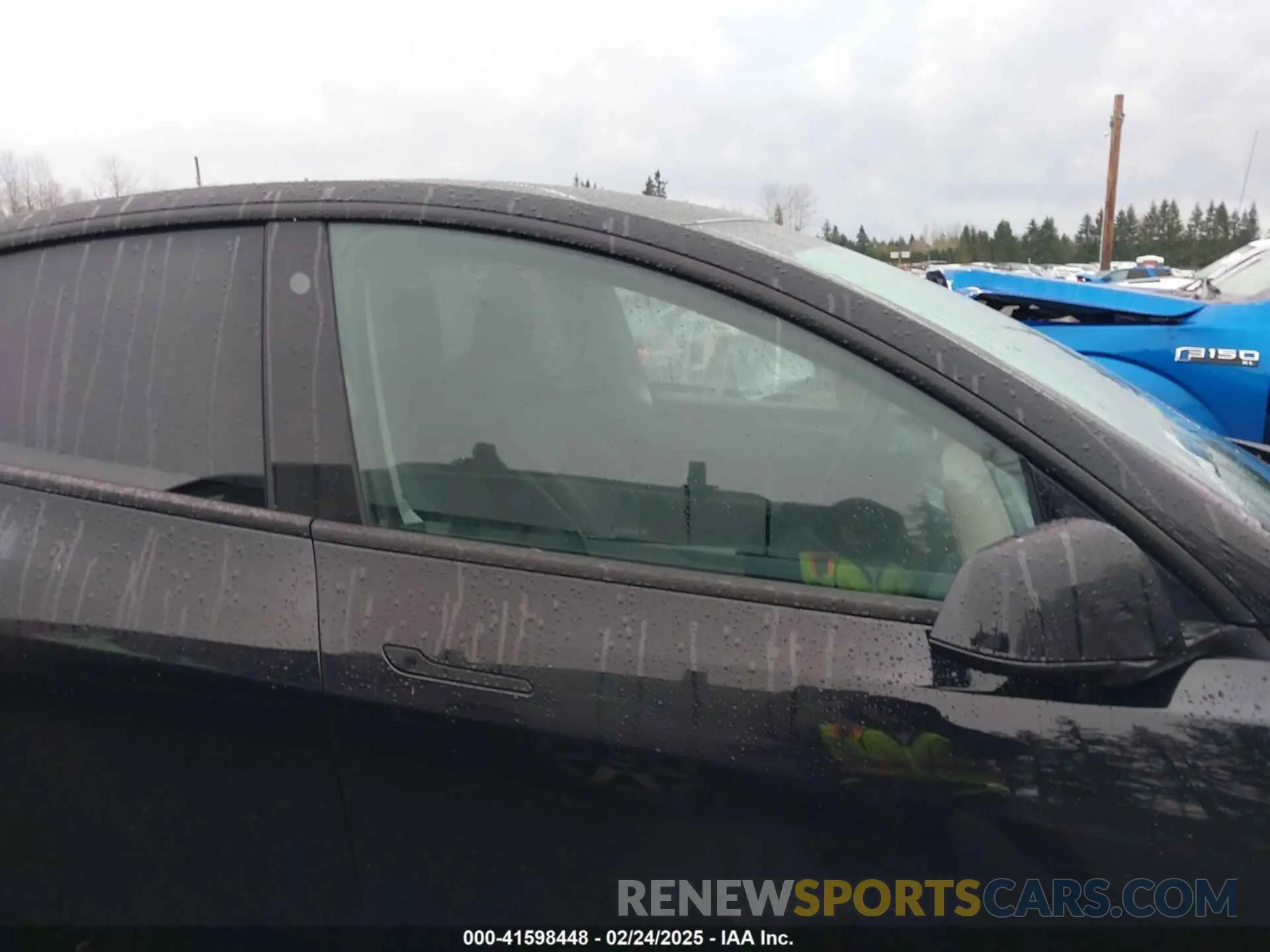 14 Photograph of a damaged car 7SAYGDEE2PA104799 TESLA MODEL Y 2023