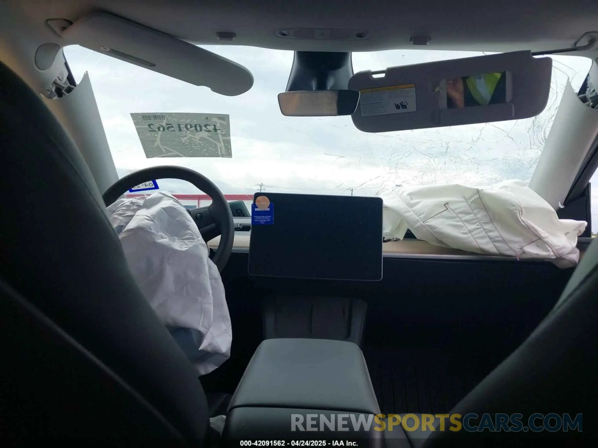 18 Photograph of a damaged car 7SAYGDEE2PA114703 TESLA MODEL Y 2023