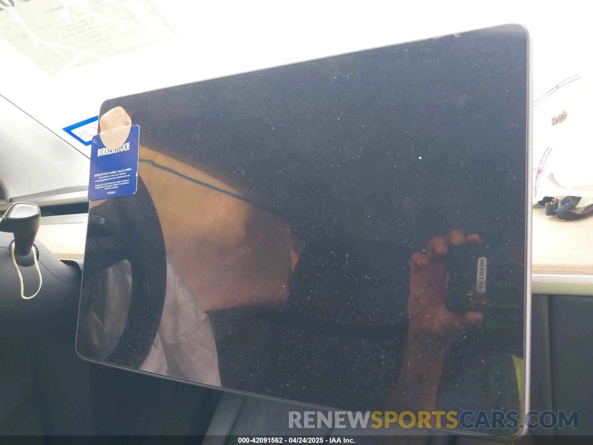 7 Photograph of a damaged car 7SAYGDEE2PA114703 TESLA MODEL Y 2023
