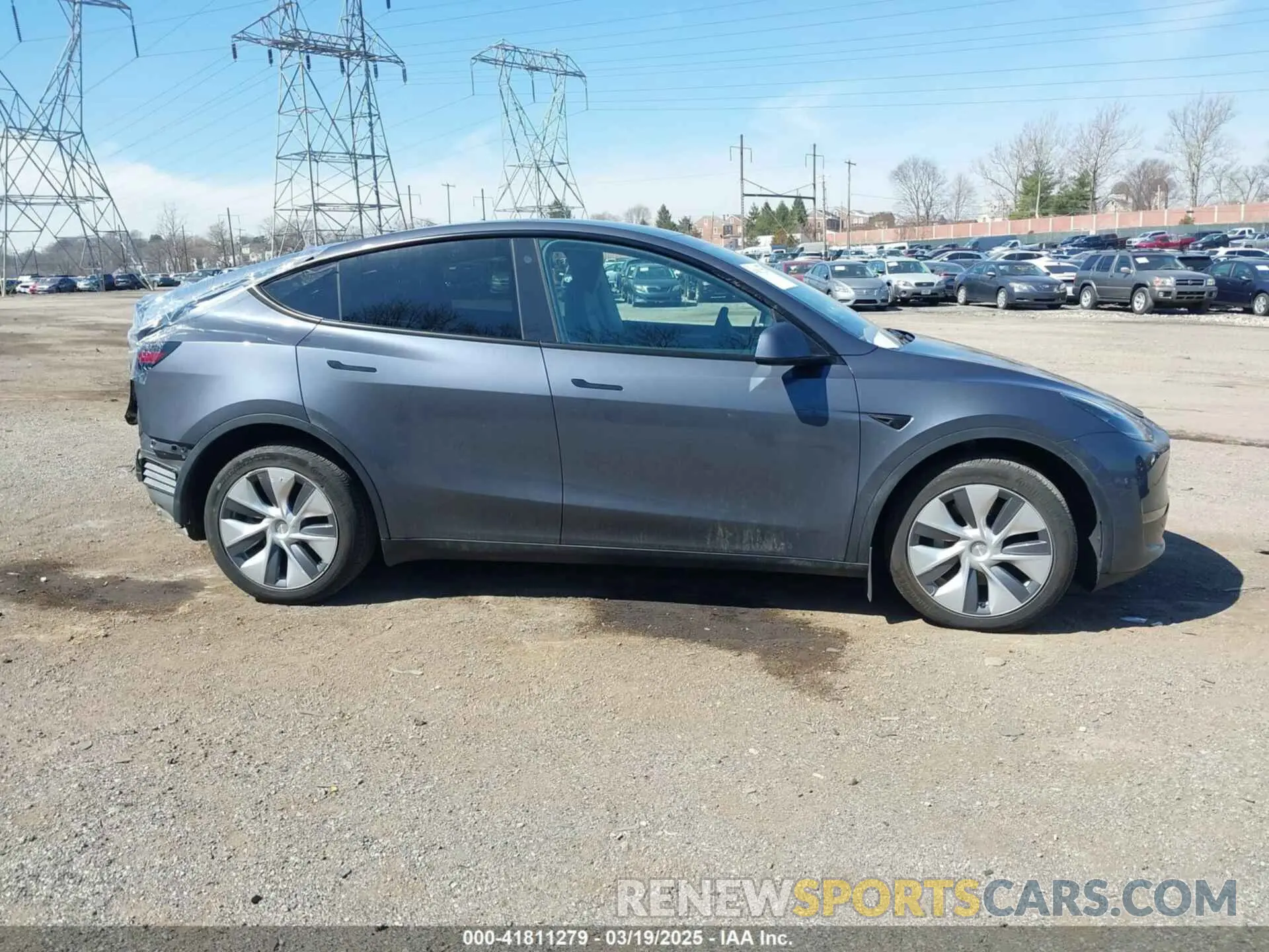 14 Photograph of a damaged car 7SAYGDEE2PA120694 TESLA MODEL Y 2023