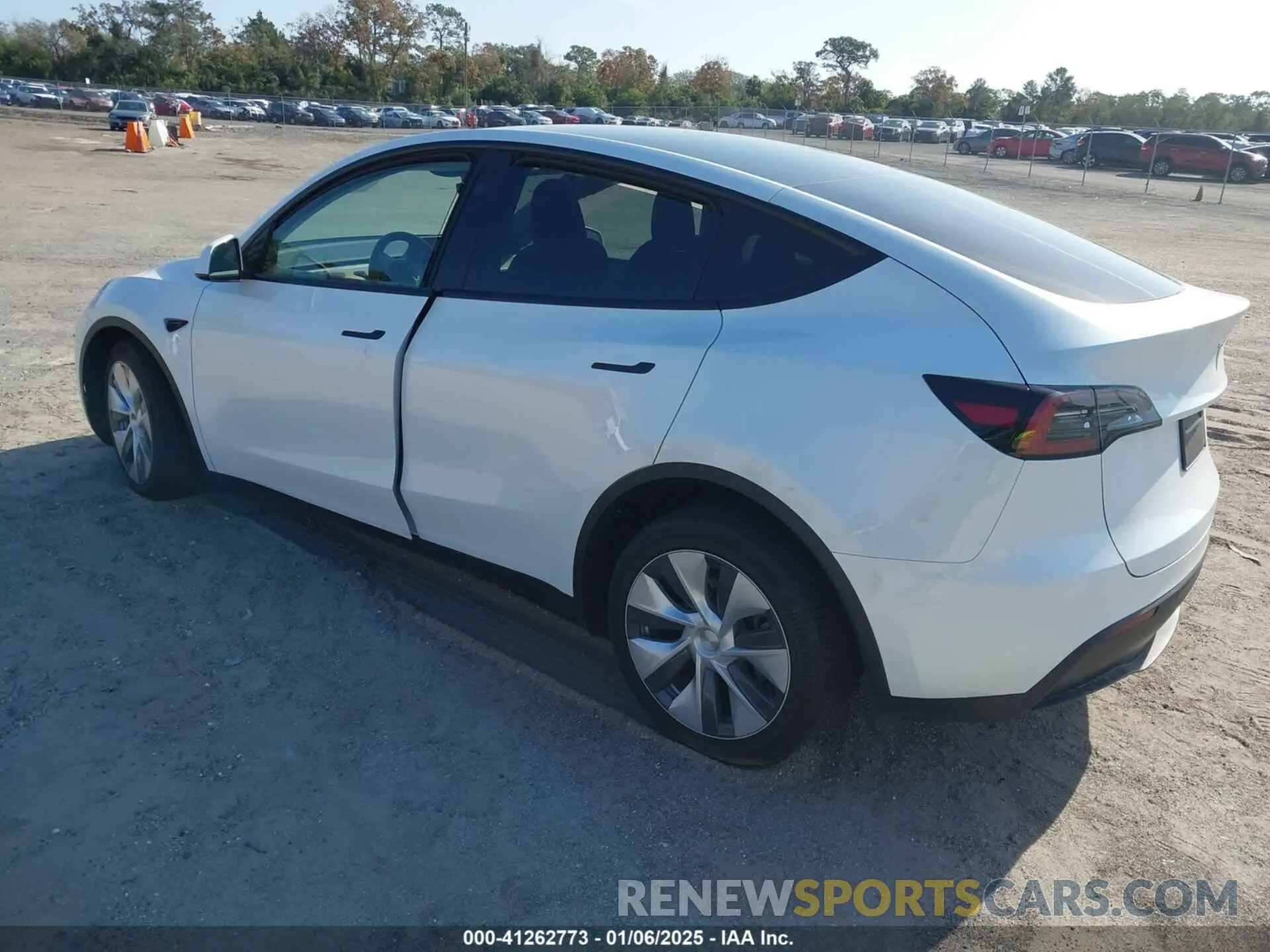3 Photograph of a damaged car 7SAYGDEE2PA138239 TESLA MODEL Y 2023