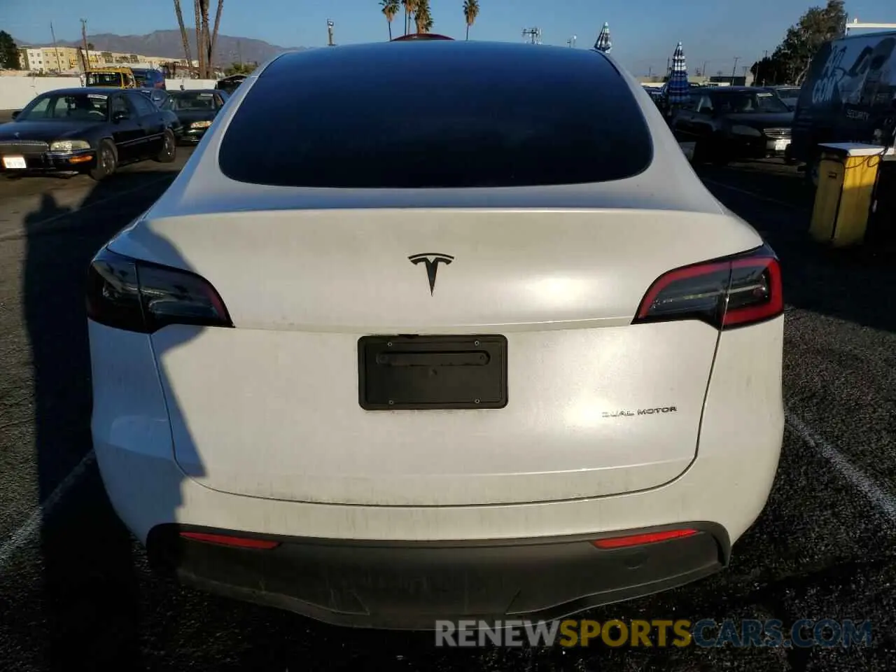 6 Photograph of a damaged car 7SAYGDEE2PA144882 TESLA MODEL Y 2023