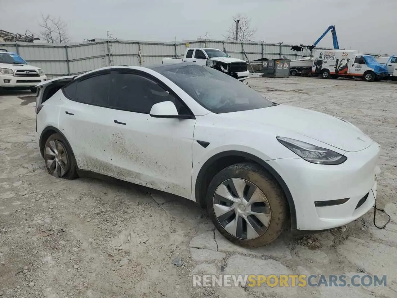 4 Photograph of a damaged car 7SAYGDEE2PA145160 TESLA MODEL Y 2023
