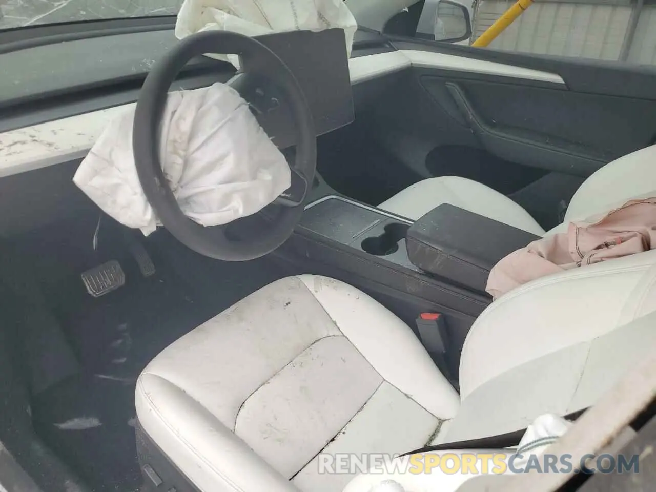 8 Photograph of a damaged car 7SAYGDEE2PA145160 TESLA MODEL Y 2023