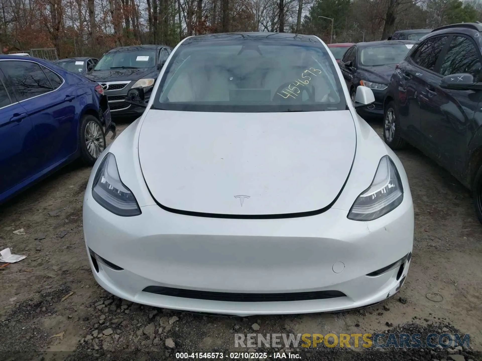 11 Photograph of a damaged car 7SAYGDEE2PA145398 TESLA MODEL Y 2023